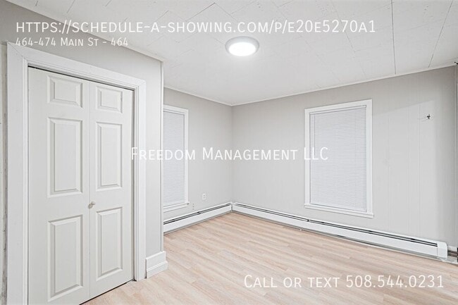 Building Photo - 464-474 Main St-464