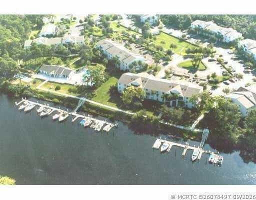 Building Photo - 2516 SE Anchorage Cove