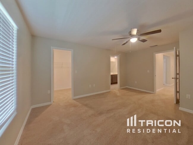 Building Photo - 1596 Wynford Cir