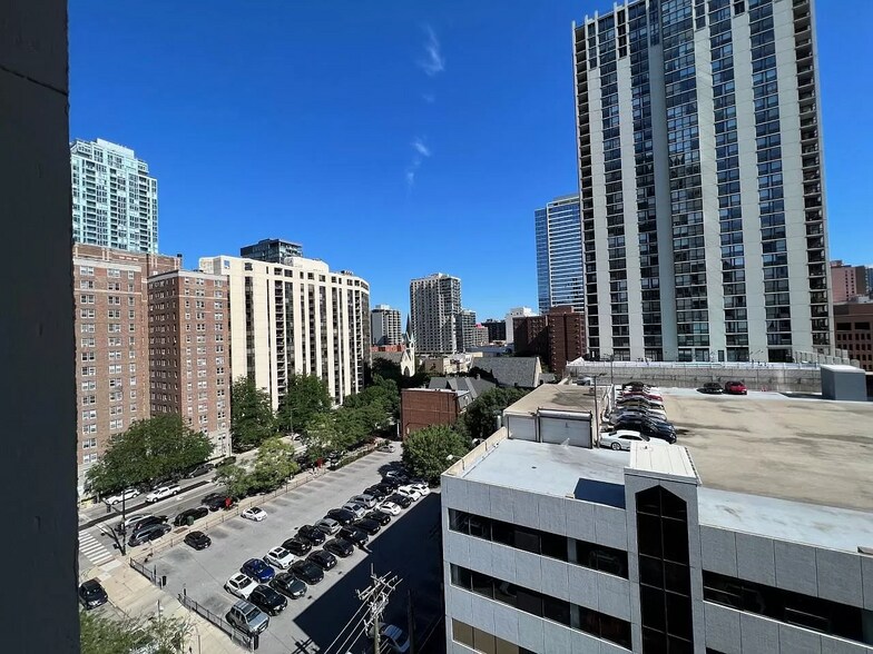 Building Photo - 111 W Maple St