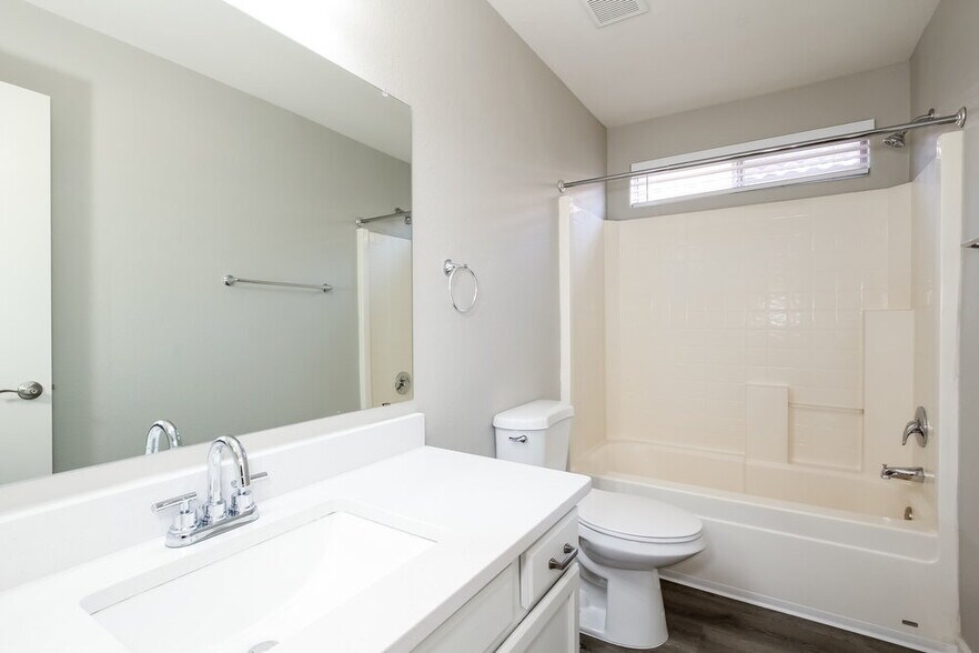 Building Photo - 21635 N 29th Dr