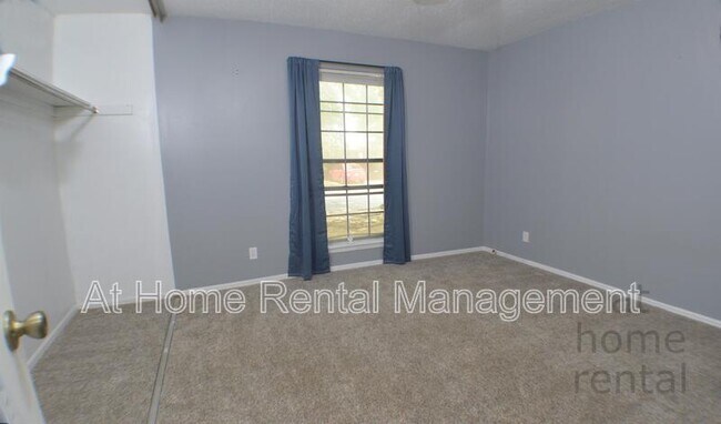 Building Photo - 4707 S Fulton Pl