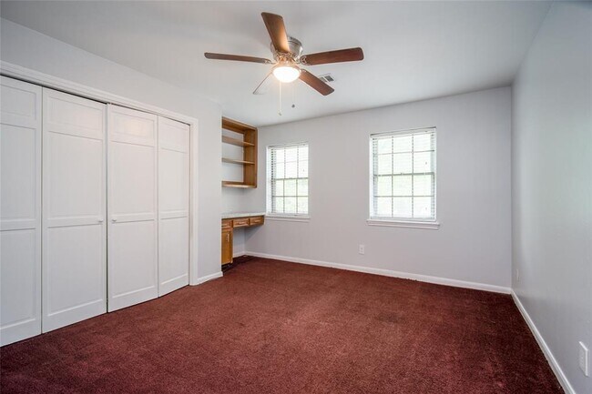 Building Photo - 15319 Paseo Del Rey Dr