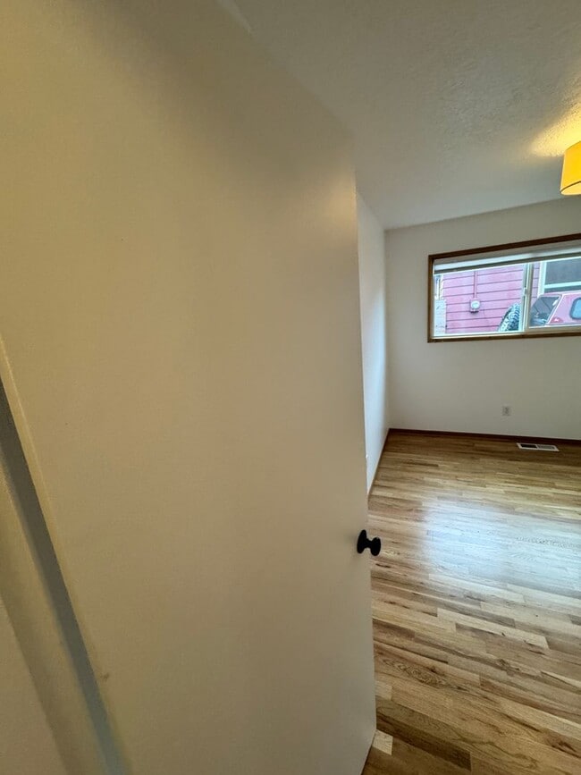 Building Photo - Beautifully remodeled 4 bedroom with ADU! PVT backyard, garage pets ok!