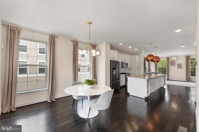 Building Photo - 46077 Hall Rd