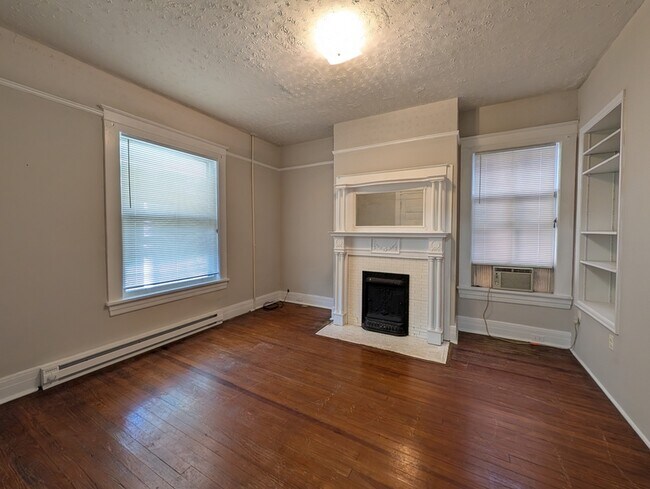 Building Photo - 218 Warwick, Unit A