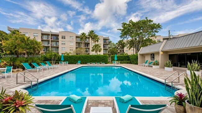 Building Photo - 26 Royal Palm Way