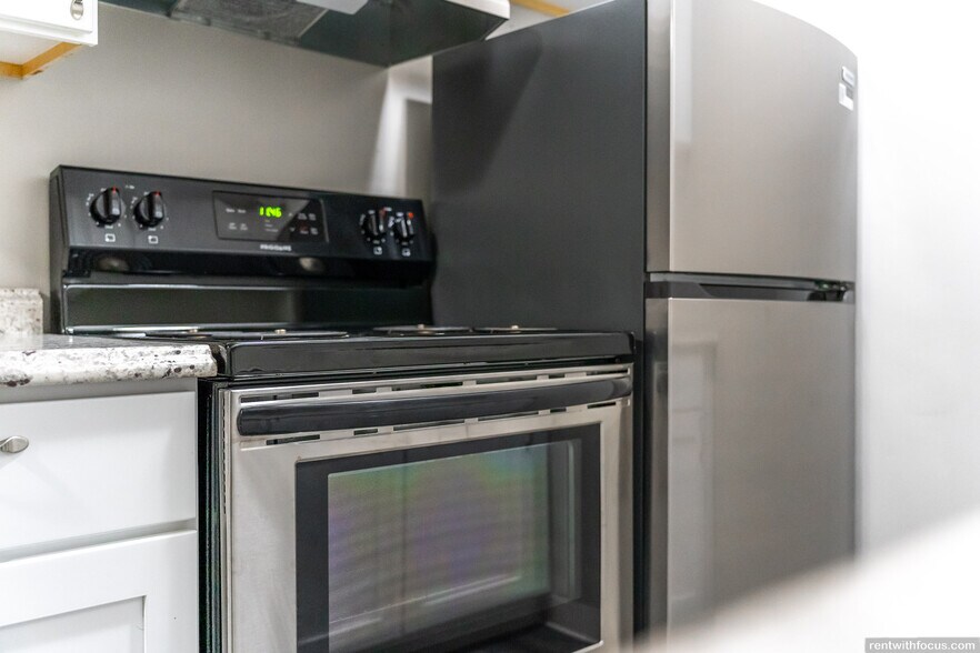 Building Photo - EVERGREEN PLACE