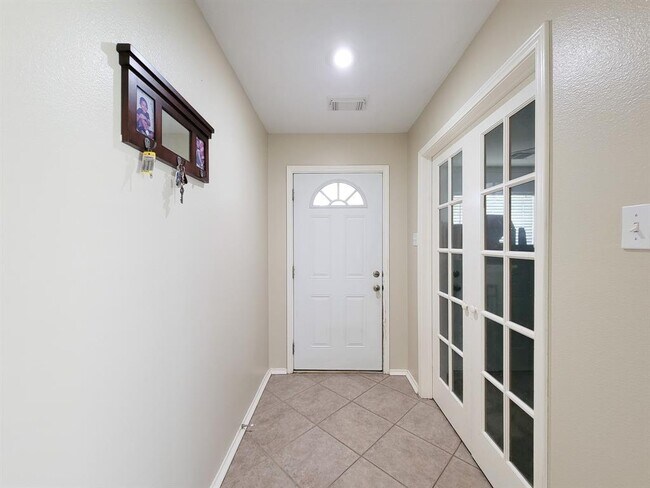 Building Photo - 2131 Cold River Dr