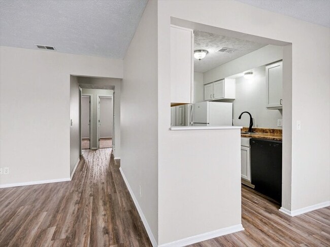 Building Photo - 11718 Arbor St