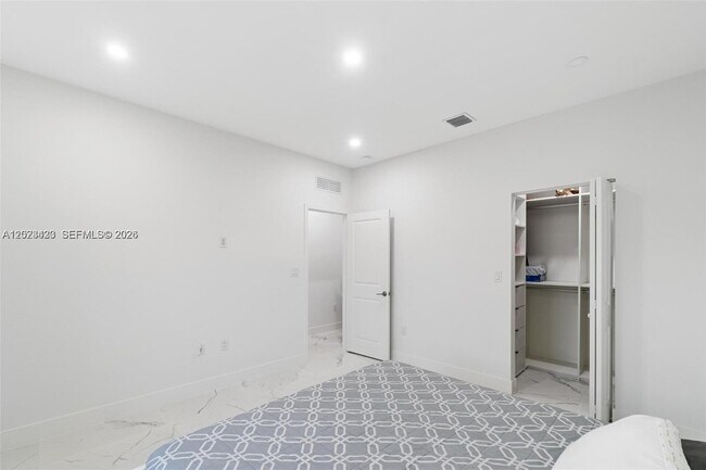 Building Photo - 13305 SW 190th Terrace