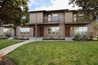 Building Photo - Conveniently Located 2 Bed/2.5 Bath Townhome with Garage - Near St. Charles