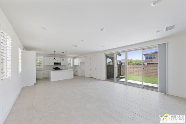 Building Photo - 35935 Hinksey St