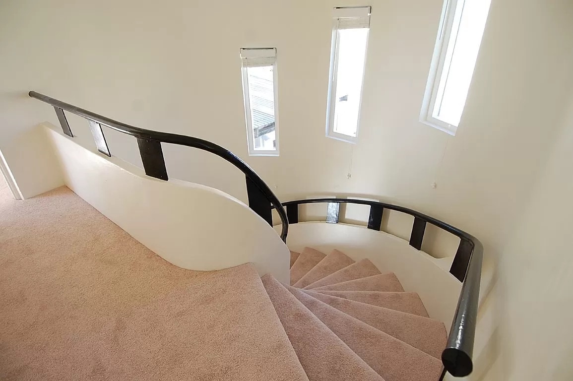 Spiral Staircase (2) - 3110 Ocean Ave
