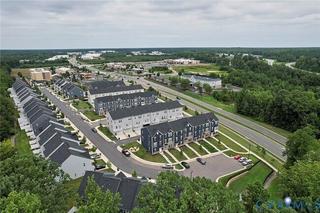 Building Photo - 11190 Winding Brook Terrace Dr