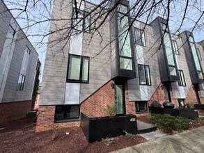 Building Photo - $500 off June! Call for details.