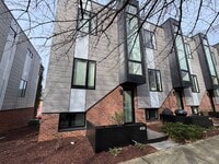 Building Photo - $500 off September! Call for details.