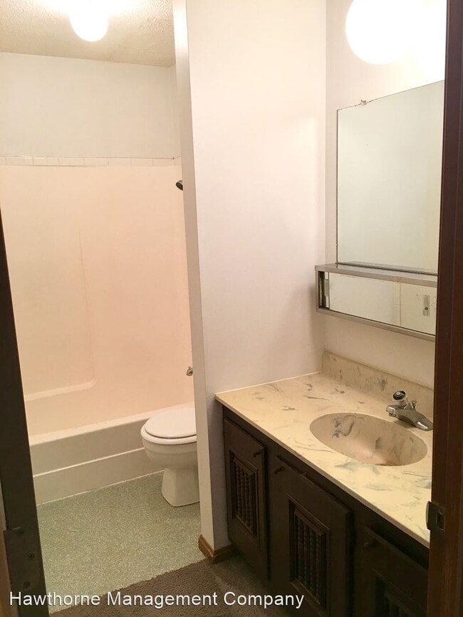 Building Photo - 3400 Balboa Ln