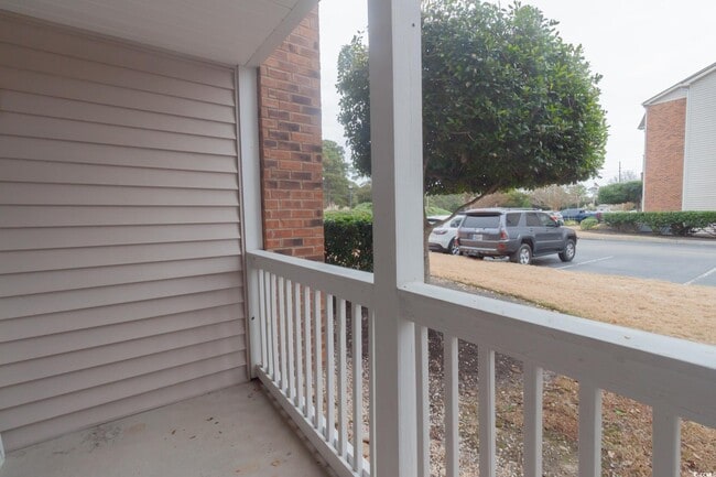 Building Photo - 3795 Hitchcock Way