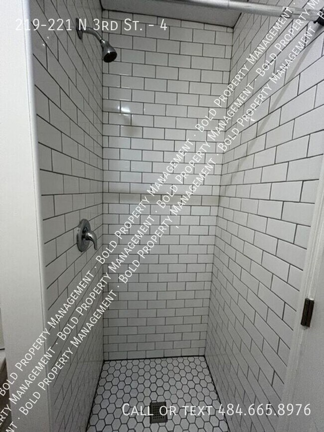 Building Photo - 219-221 N 3rd St.-4