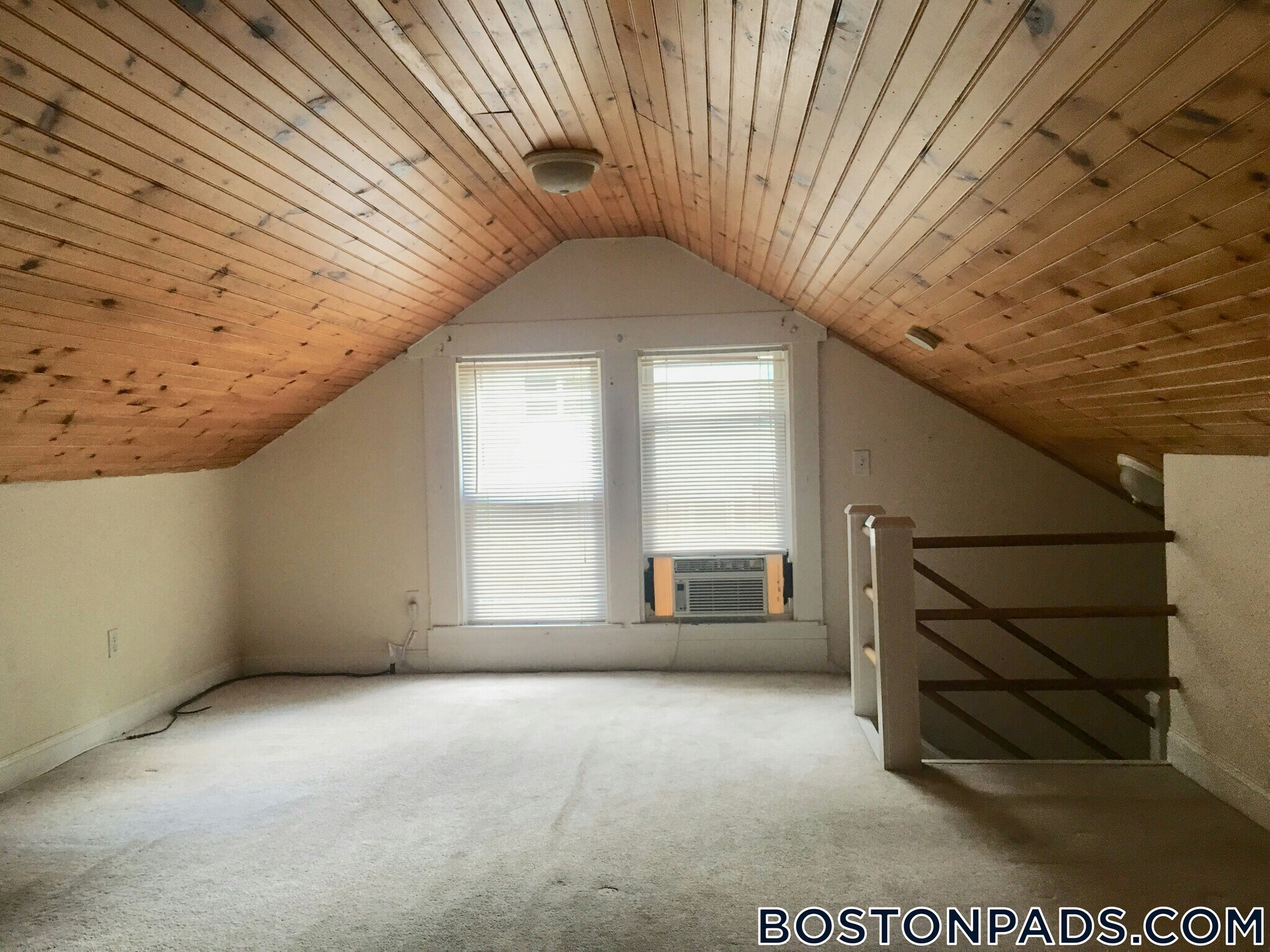 Building Photo - 102 Nonantum St