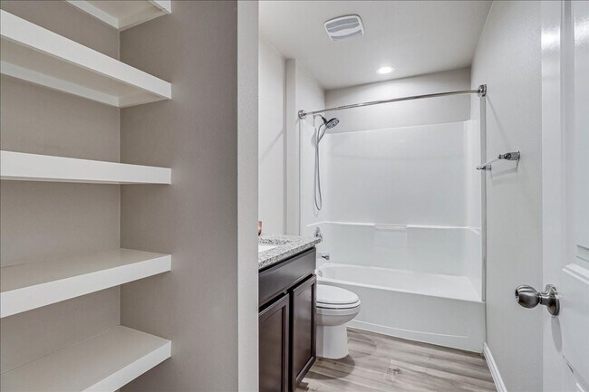 Building Photo - 7213 Adler Dr