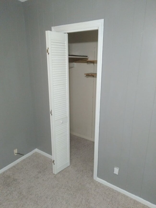 Building Photo - 2/2 Bath House PAISD School!