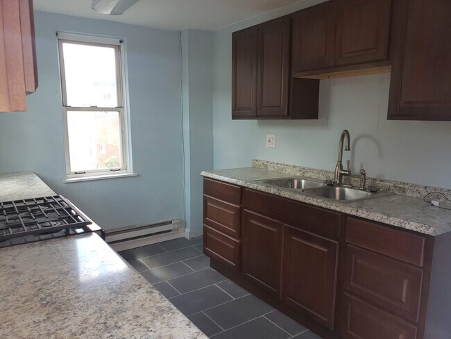 Building Photo - 84 S 15th St