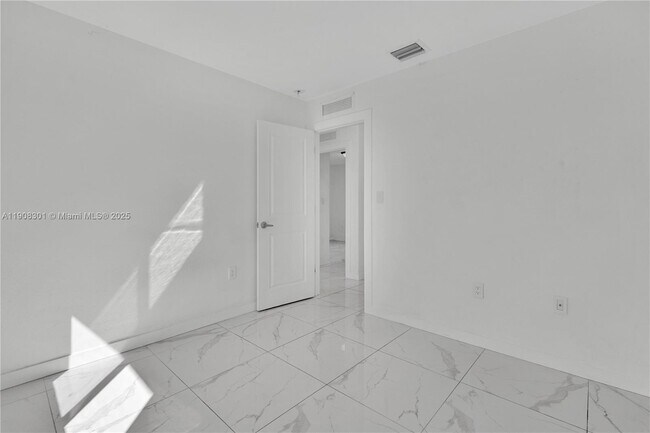 Building Photo - 2490 NW 44th St