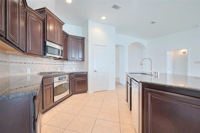 Building Photo - 13315 Peach Orchard Ln