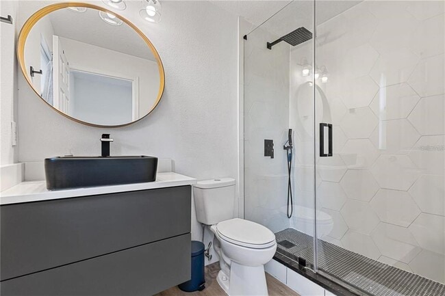 Building Photo - 6557 Crestmont Glen Ln