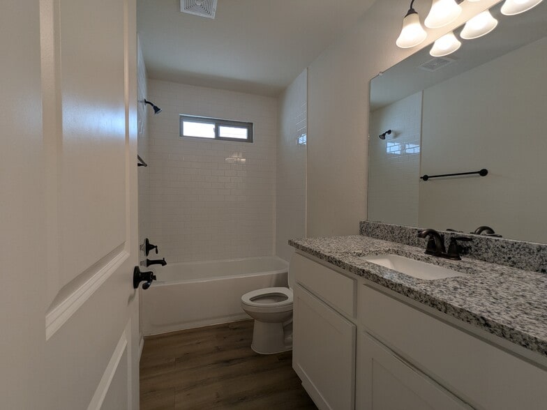 Second Bathroom - 7613 Agave Bnd