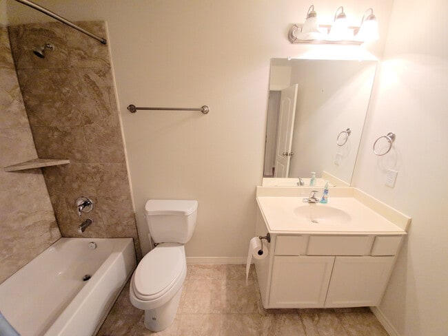 Building Photo - 8117 Silverton Creek Ln