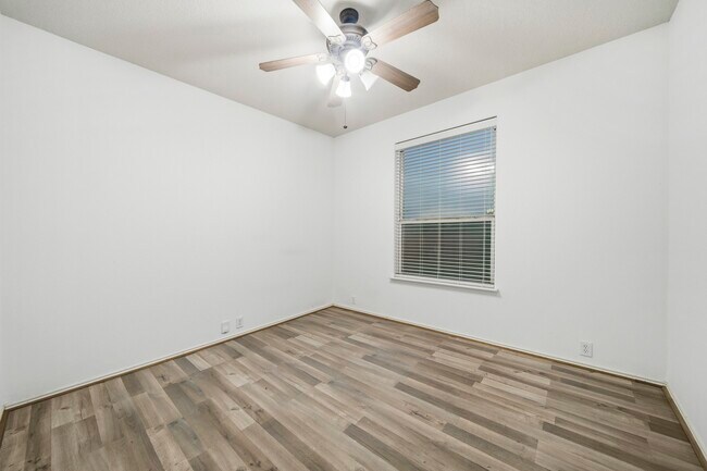 Building Photo - 11814 Berkway Trail