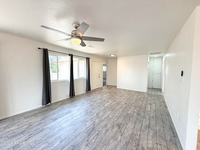 Building Photo - 4558 N Miner Rd