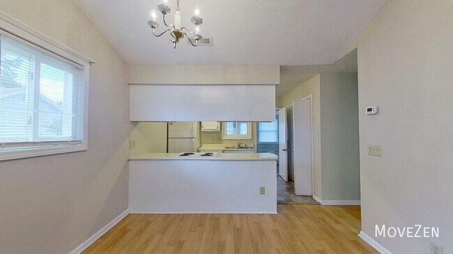 Building Photo - 809 Antler Dr