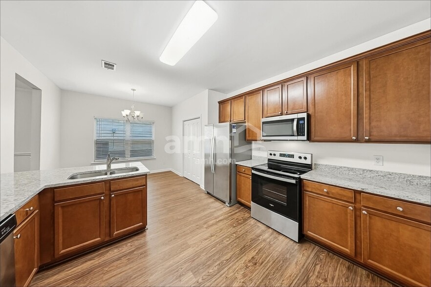 Building Photo - 343 Alcovy Way