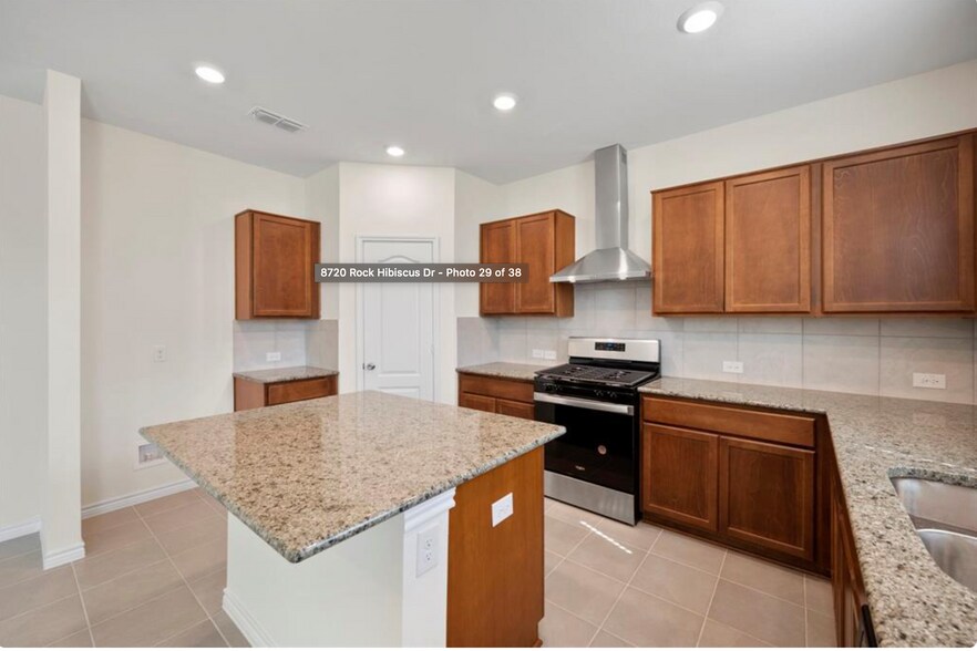 Building Photo - 8720 Rock Hibiscus Dr