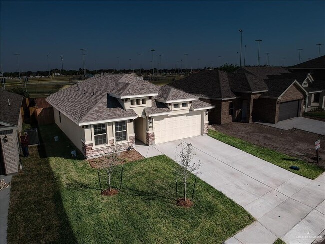 Building Photo - 8322 N 33rd Ln
