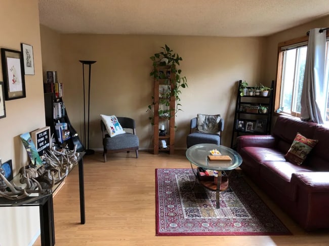 Primary Photo - 1019 Lenora Ct