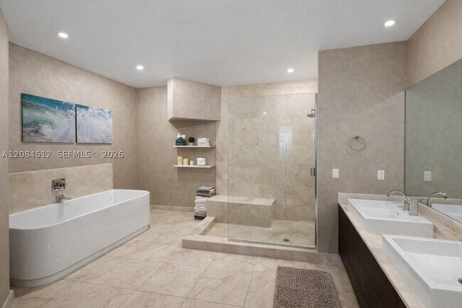 Building Photo - 250 Sunny Isles Blvd
