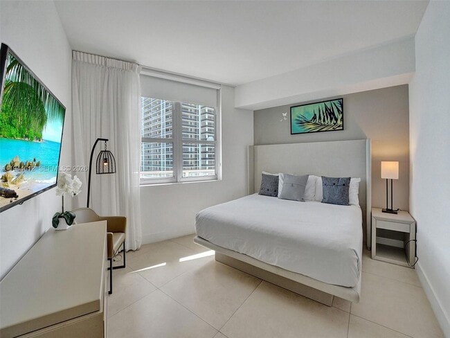 Building Photo - 4111 S Ocean Dr