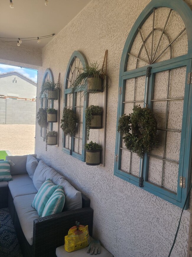 Building Photo - 3 Bedroom, 2 Bath Home Available 08/01/25!!