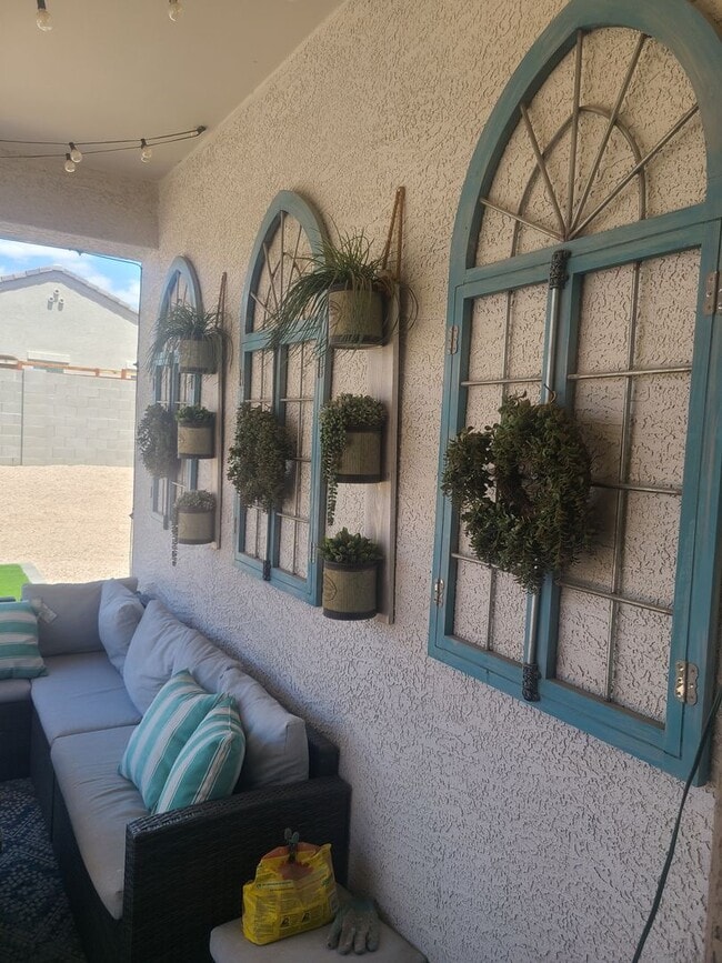 Building Photo - 3 Bedroom, 2 Bath Home Available Now!!!
