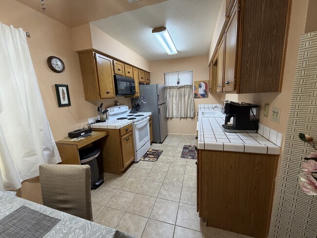 Building Photo - 1280 Mohave Dr