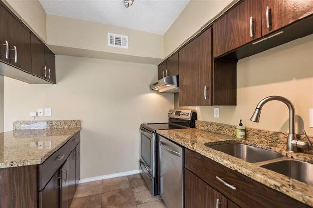 Building Photo - 4524 Amesbury Dr