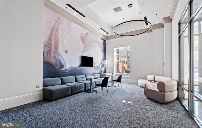 Building Photo - 309 Holland Ln