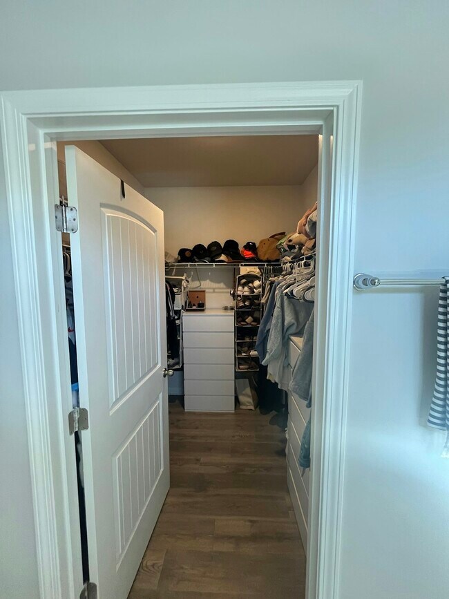 Building Photo - 2370 Quinn Dr