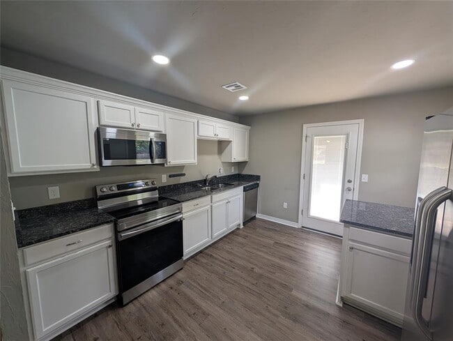 Building Photo - 2520 NW 58th St