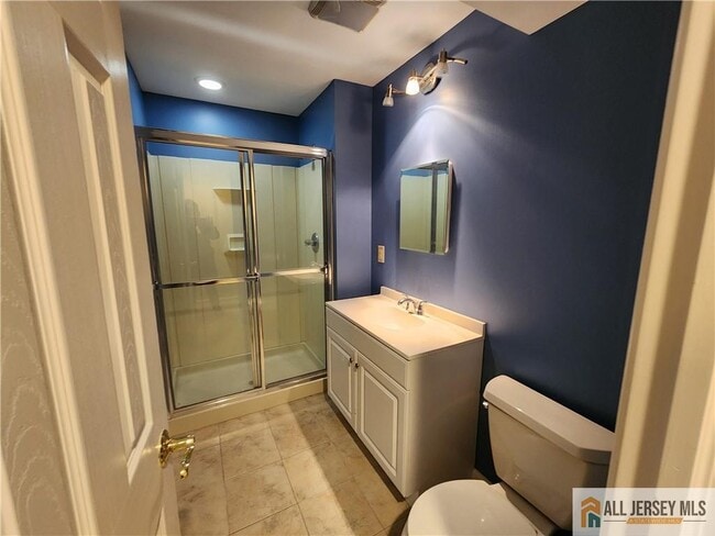Building Photo - 254 Sayre Dr